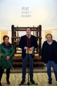 FOTO Gómez Besteiro inaugurou a mostra Tear, tecidos e teceláns, coa que a Deputación homenaxea a estes artesáns